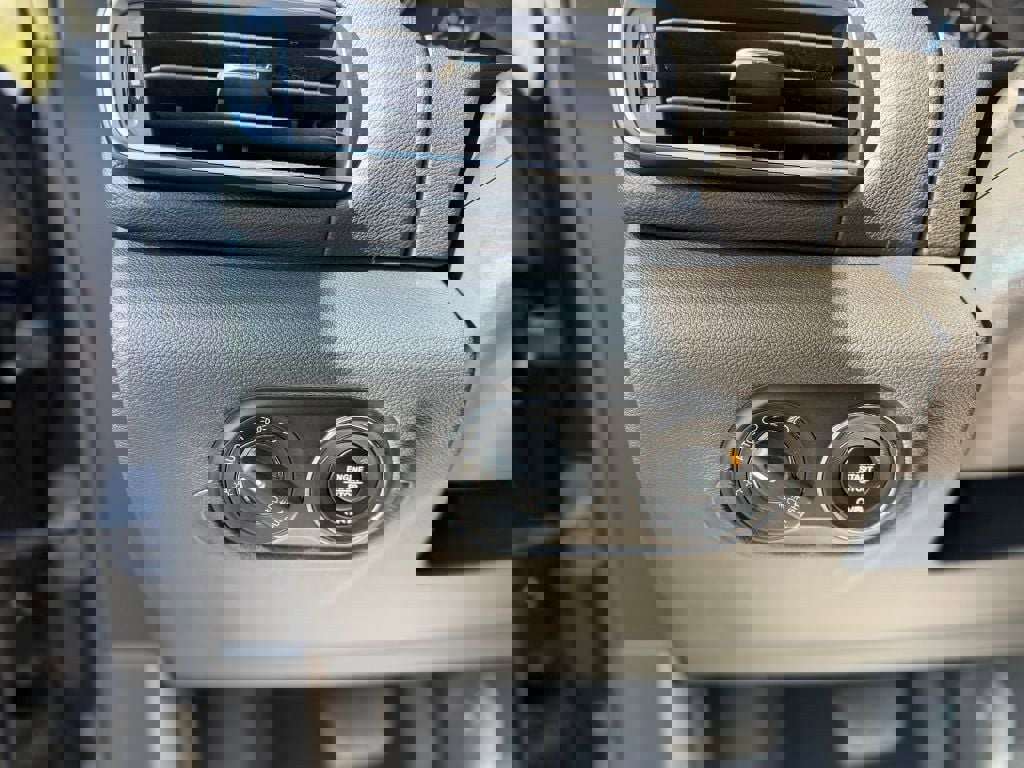 Used 2022 Maserati Levante Modena image 11