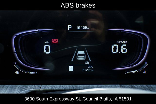 Used 2025 Kia Telluride EX w/ EX Captain's Chair Package AWD/4WD image 31