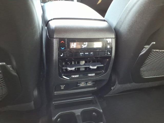 Used 2022 Jeep Grand Cherokee L Limited image 18