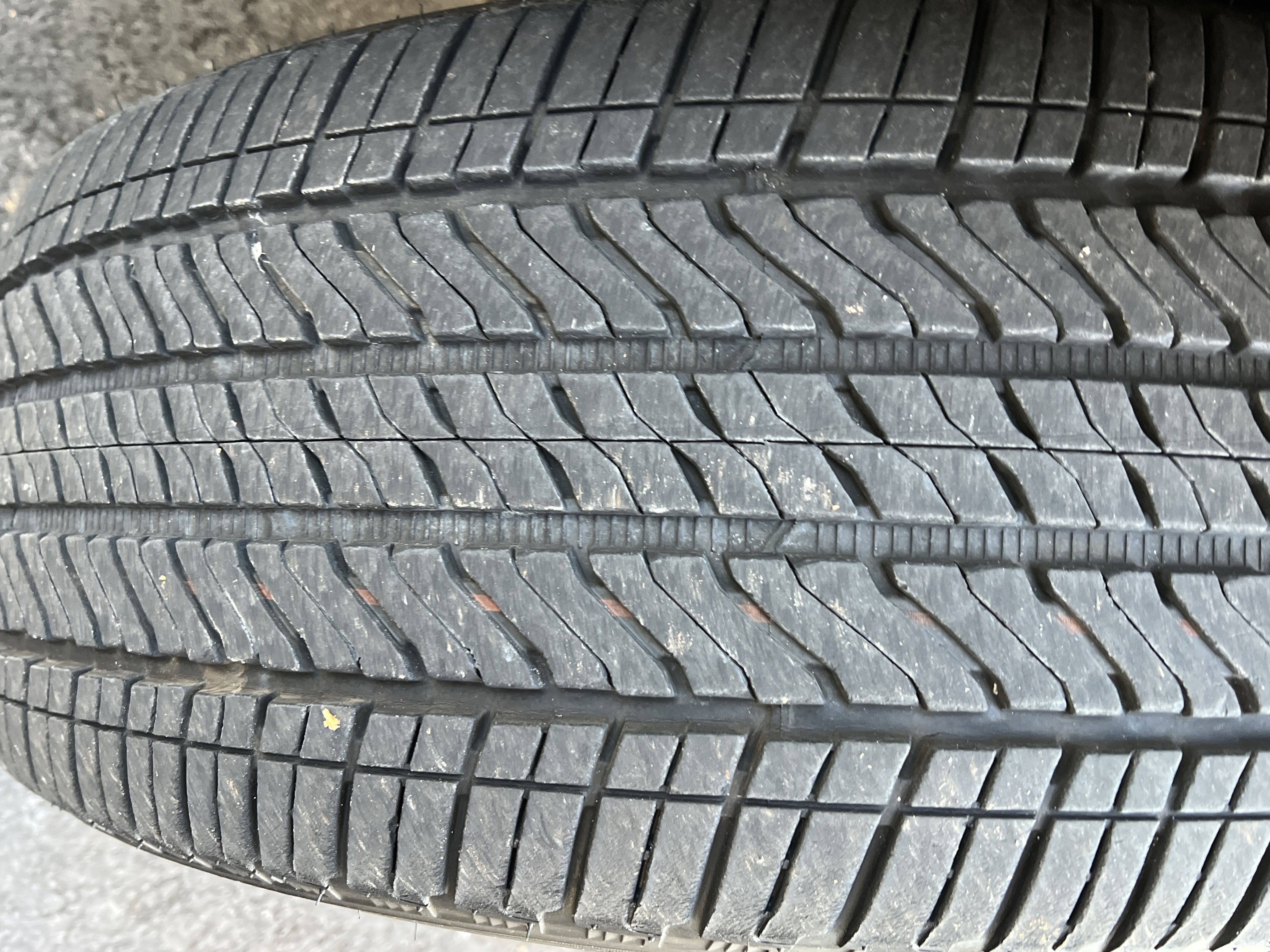 Certified 2024 Chevrolet Suburban RST w/ Luxury Package image 12