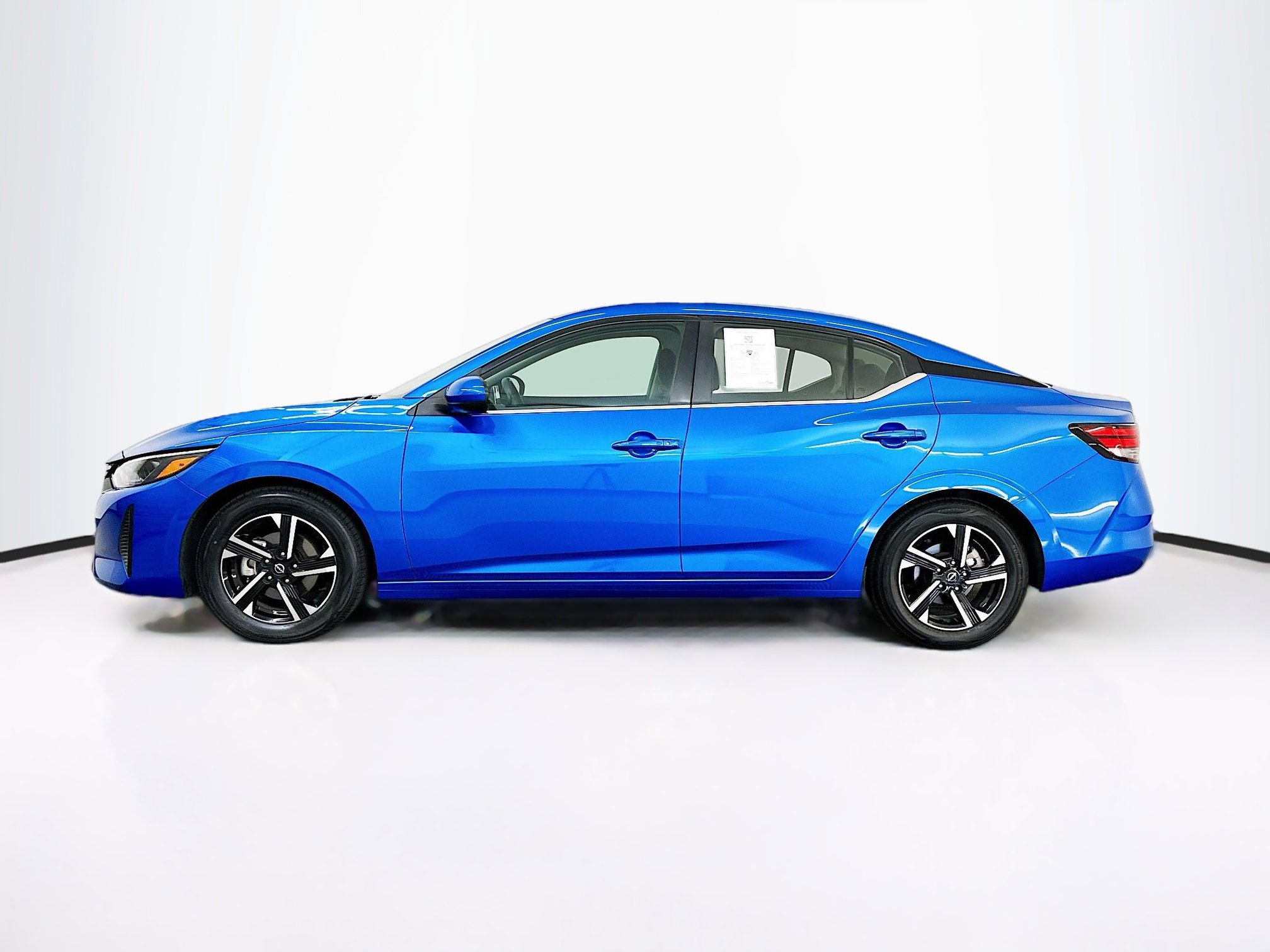 Used 2024 Nissan Sentra SV image 4