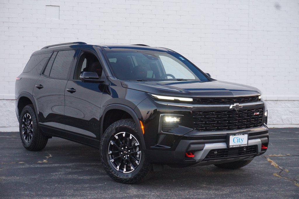 New 2026 Chevrolet Traverse Z71 w/ Driver Confidence Package image 2