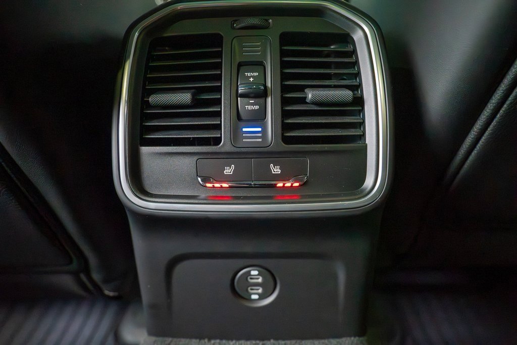 New 2026 Porsche Macan image 34