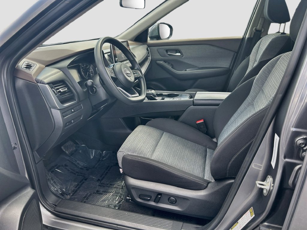 Used 2023 Nissan Rogue SV FWD image 19
