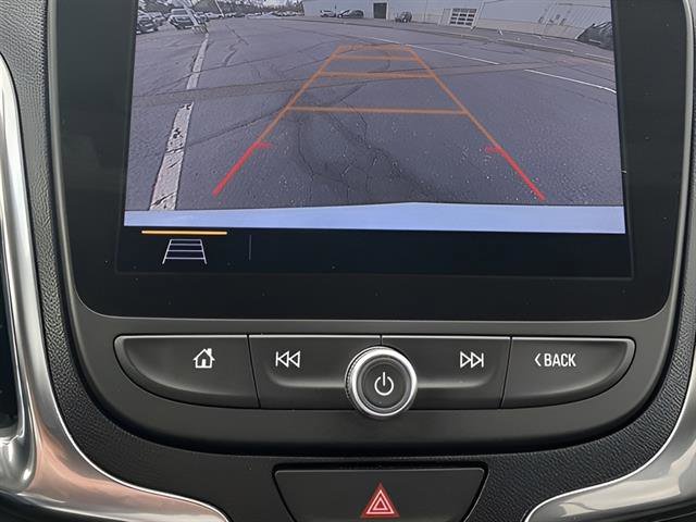 Used 2019 Chevrolet Equinox LT w/ Sun & Navigation Package image 16