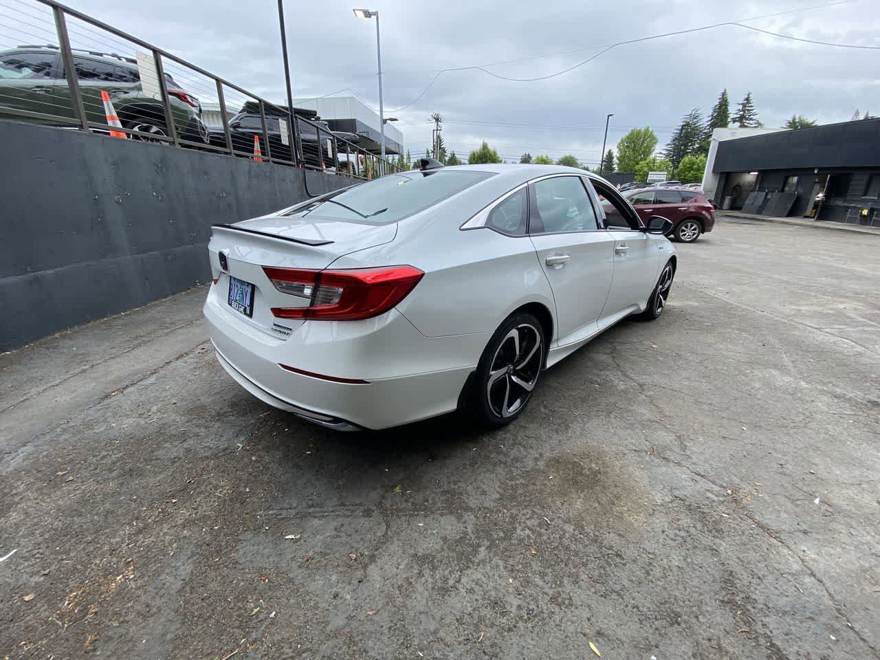Used 2022 Honda Accord Sport image 6