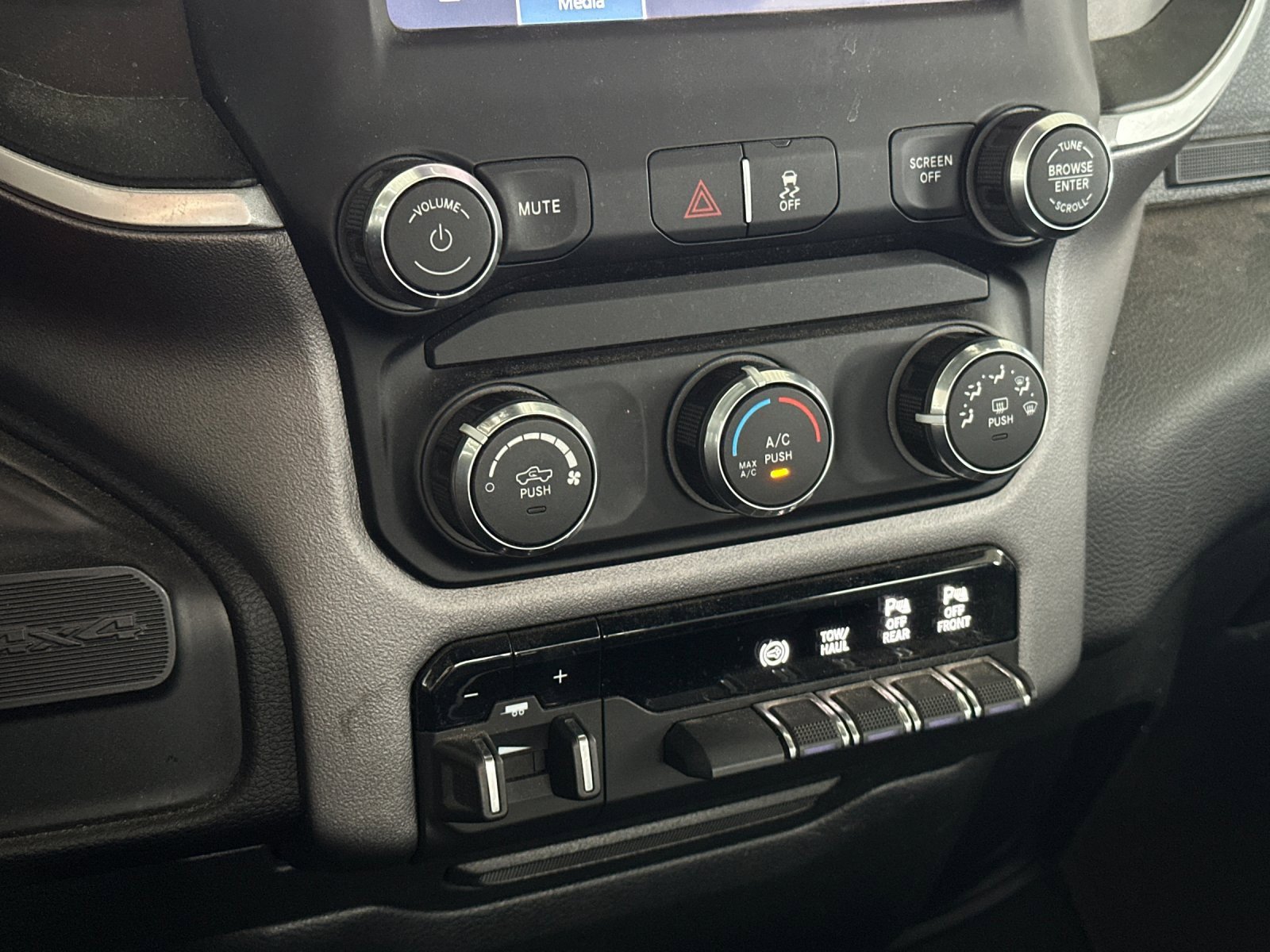 Used 2022 RAM 2500 Big Horn w/ Level A Equipment Group image 17