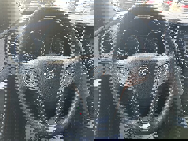 Used 2016 Hyundai Santa Fe SE image 13