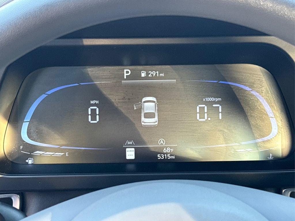 Certified 2025 Hyundai Elantra SE w/ Cargo Package image 20