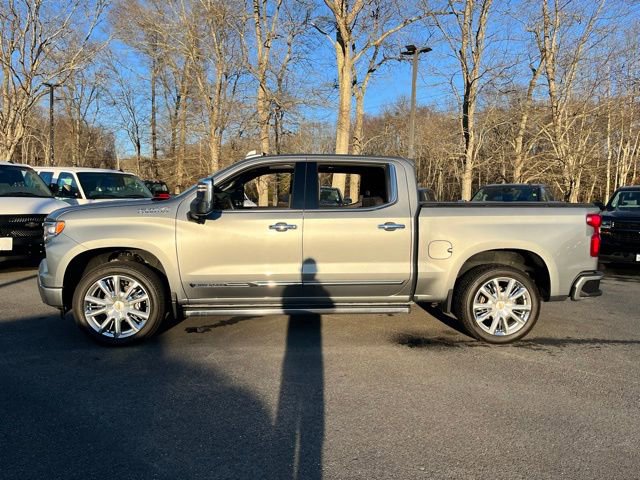 Used 2024 Chevrolet Silverado 1500 High Country w/ High Country Premium Package AWD/4WD image 12