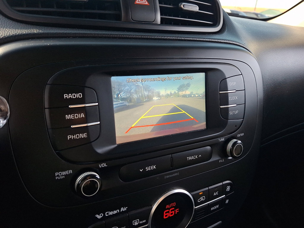 Used 2017 Kia Soul + image 27
