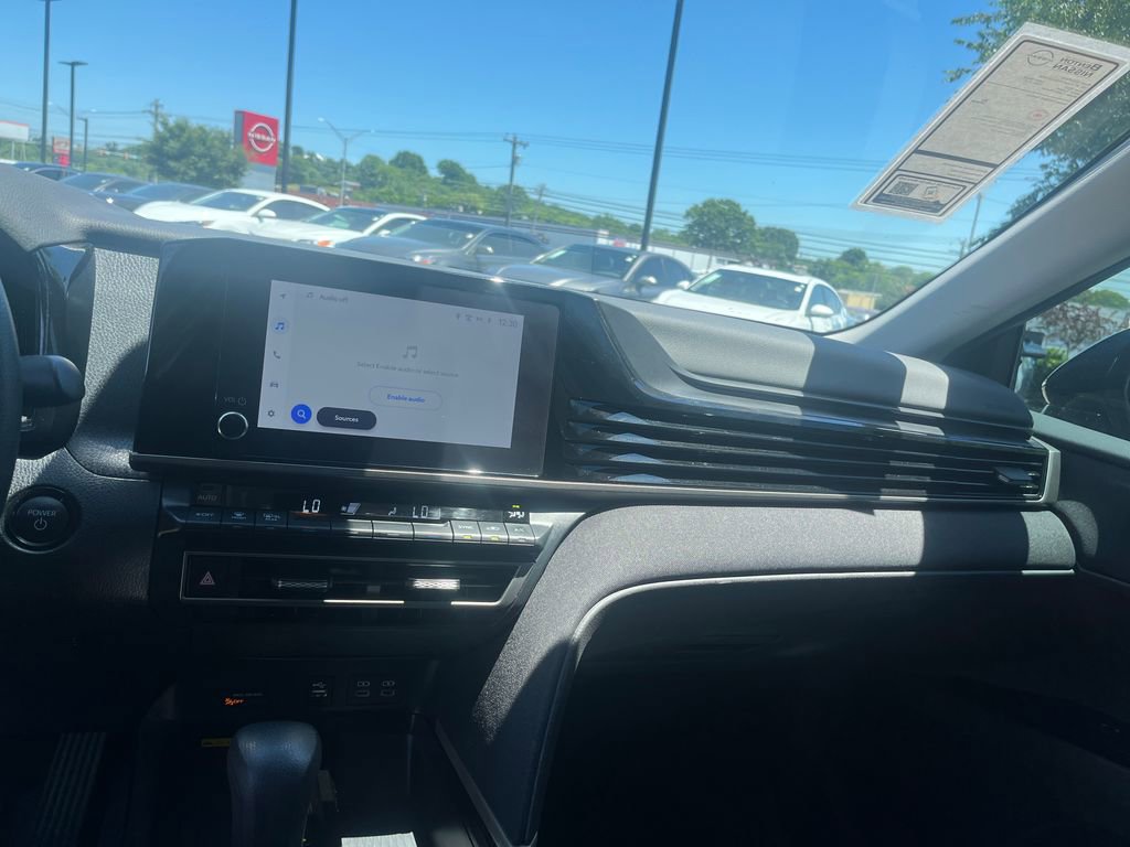 Used 2025 Toyota Camry LE w/ Convenience Package FWD image 13