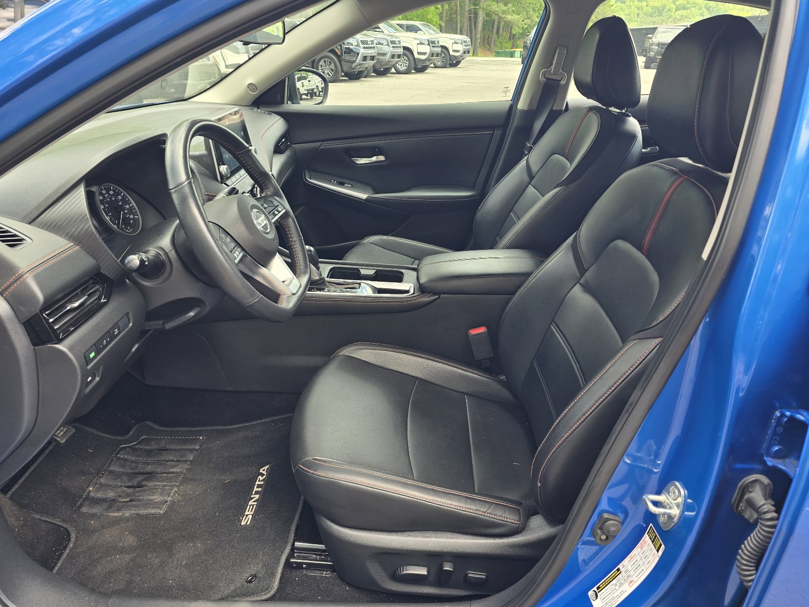 Used 2023 Nissan Sentra SR w/ SR Premium Package image 11