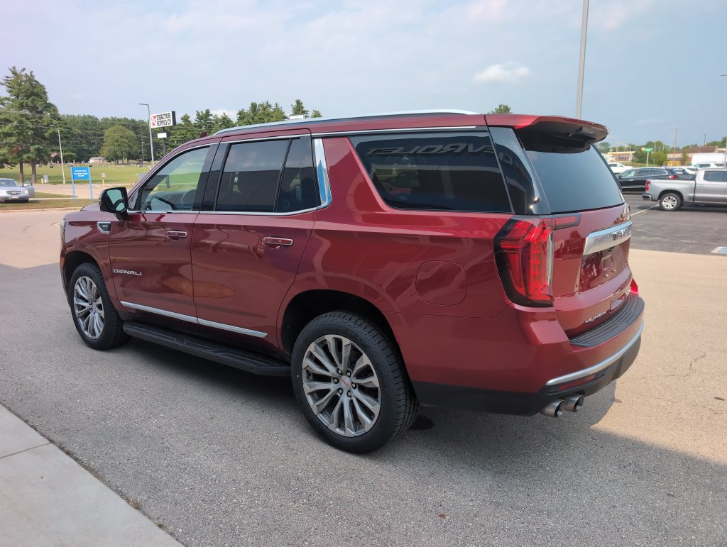Used 2021 GMC Yukon Denali AWD/4WD image 6