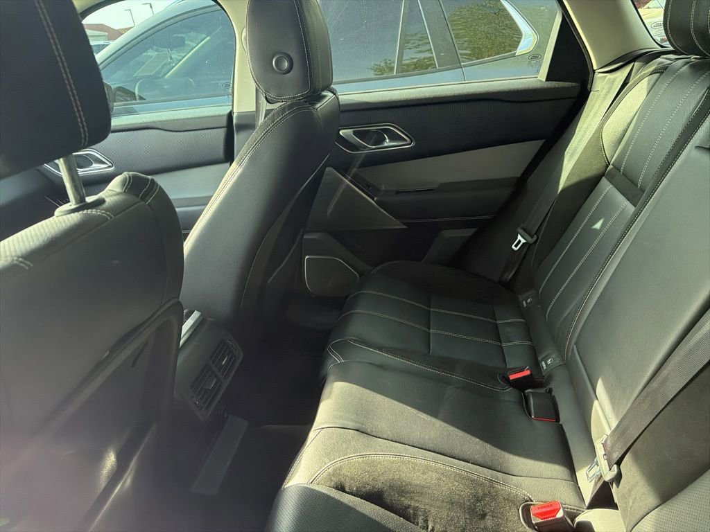 Used 2018 Land Rover Range Rover Velar R-Dynamic SE image 10