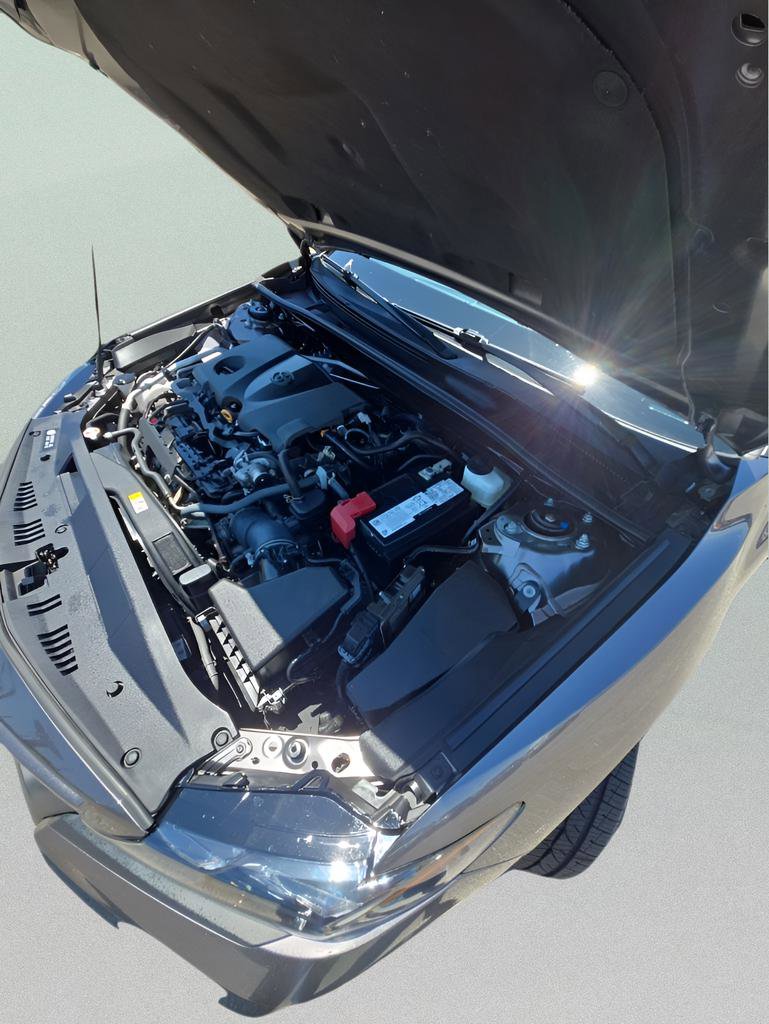 Used 2024 Toyota Camry SE FWD image 8