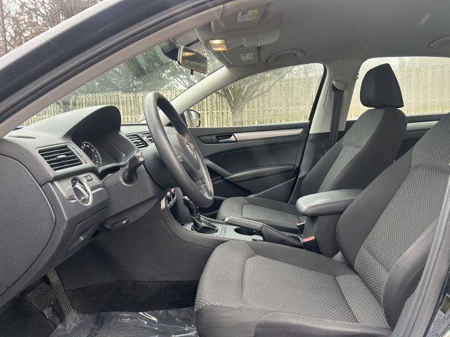 Used 2015 Volkswagen Passat 1.8T S image 16