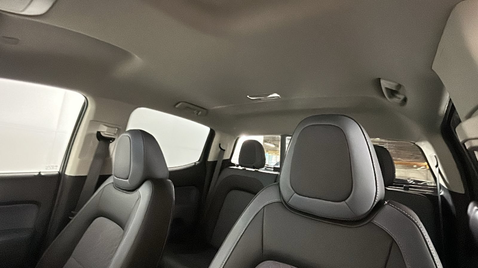 Used 2019 Chevrolet Colorado Z71 AWD/4WD image 16