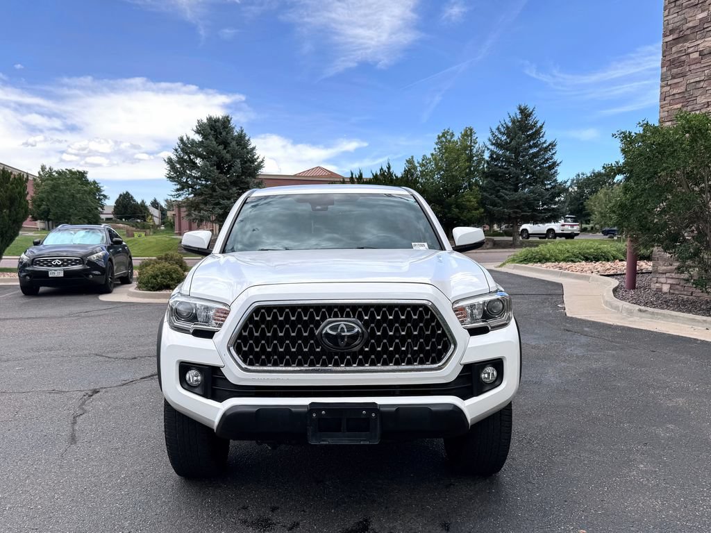 Used 2018 Toyota Tacoma TRD Off-Road w/ Technology Package AWD/4WD image 3