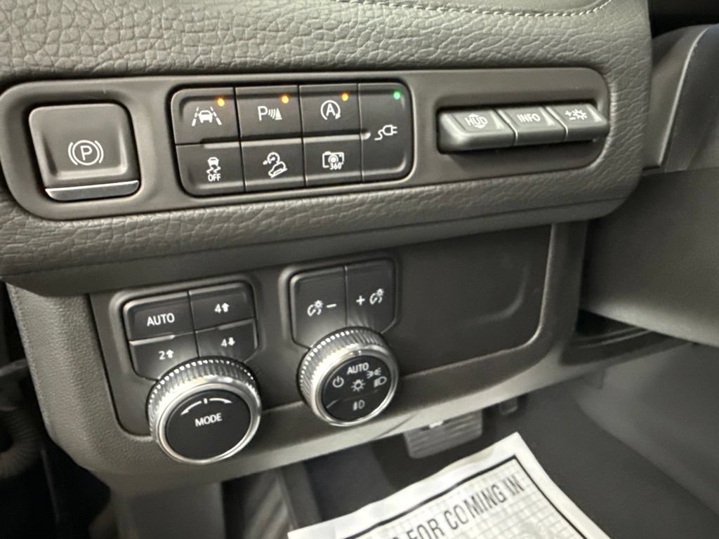 Used 2022 GMC Yukon XL Denali AWD/4WD image 23