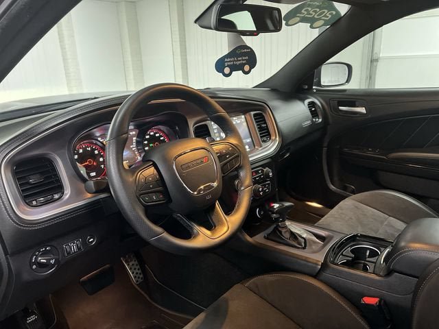 Used 2022 Dodge Charger R/T w/ Plus Group RWD image 10