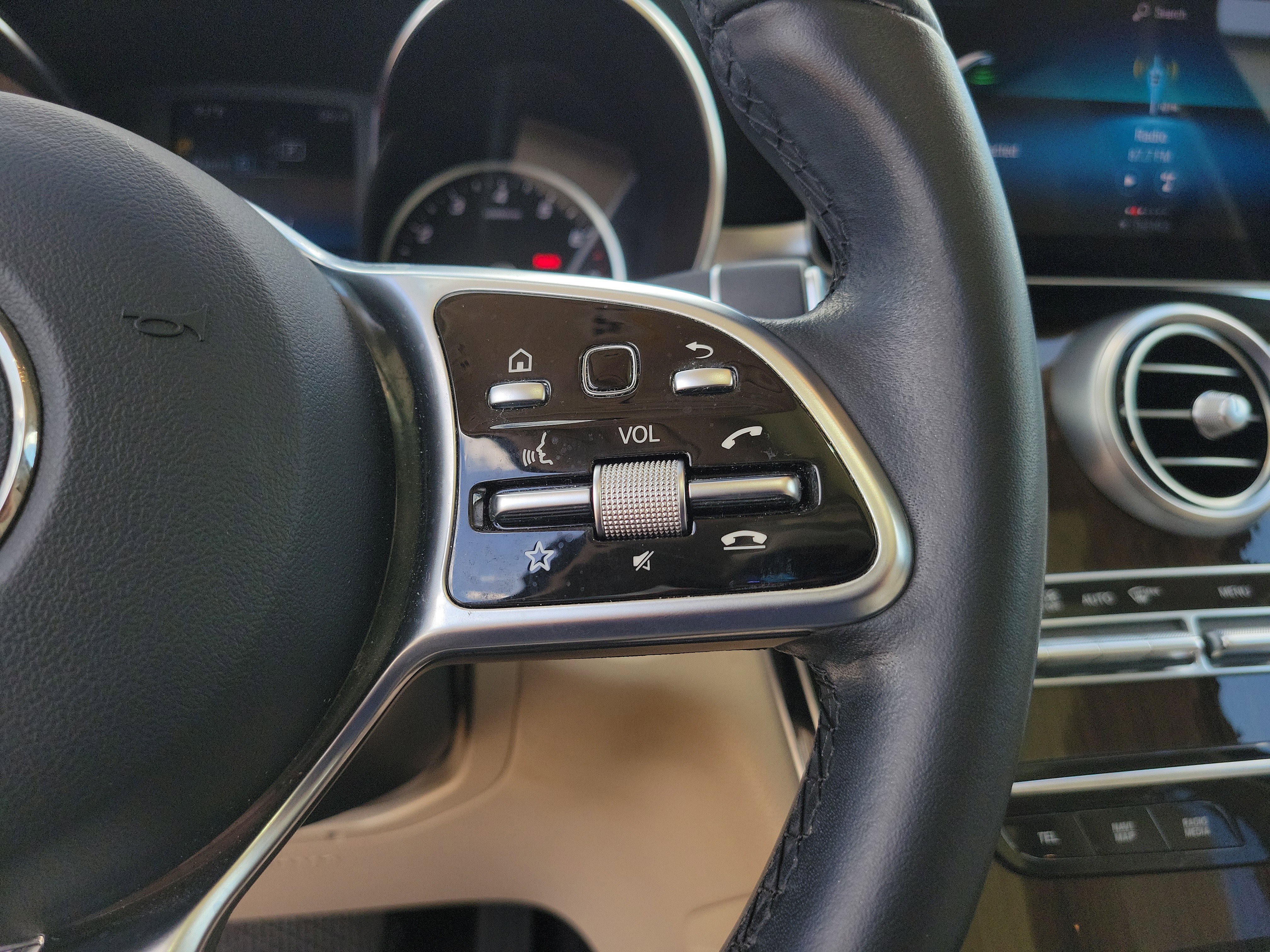 Certified 2021 Mercedes-Benz GLC 300 image 27