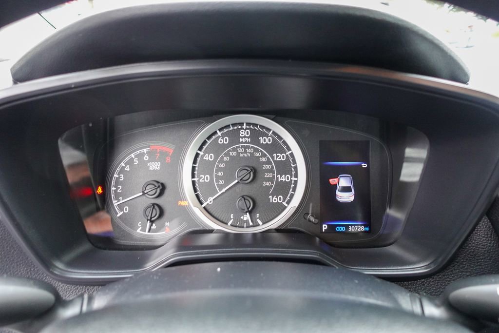 Used 2022 Toyota Corolla LE image 15