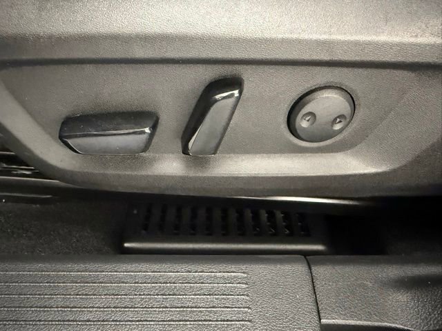 Used 2023 Nissan Rogue Platinum w/ Platinum Premium Package image 28