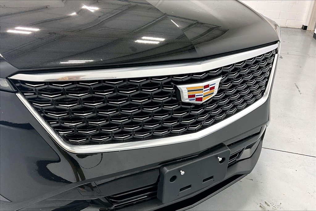 Used 2024 Cadillac XT4 Premium Luxury FWD image 34