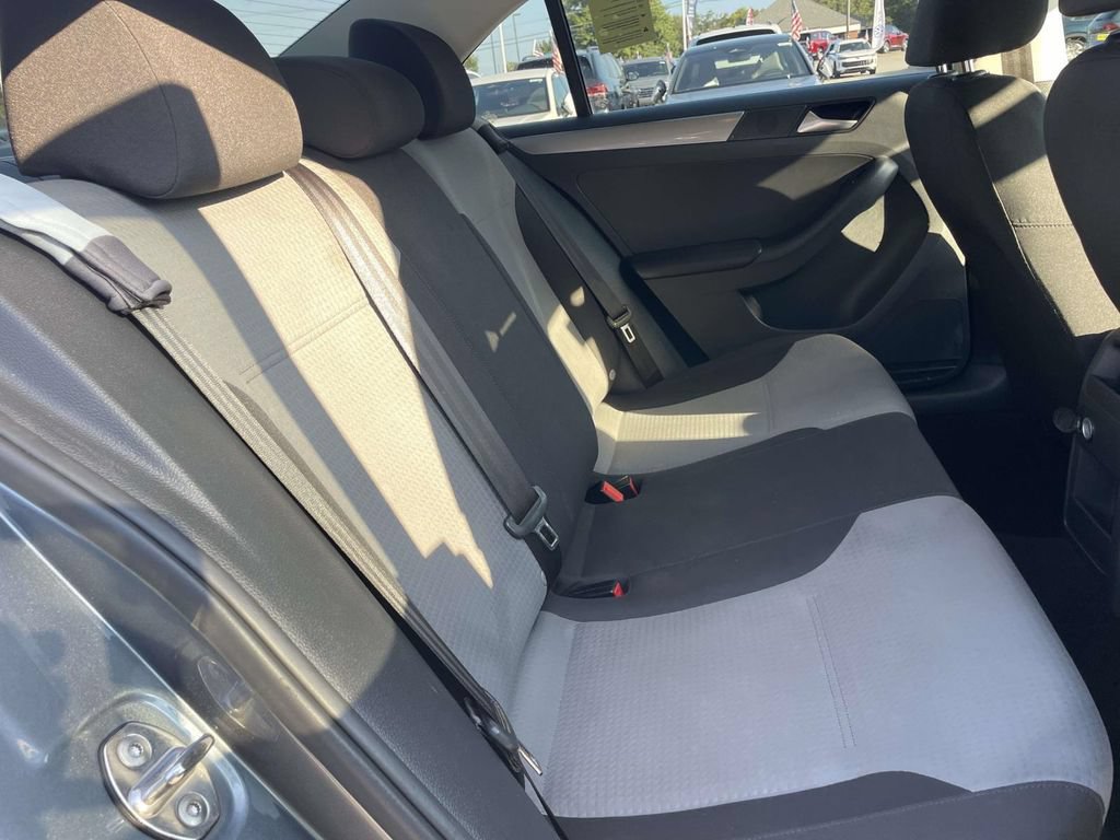 Used 2017 Volkswagen Jetta S FWD image 11