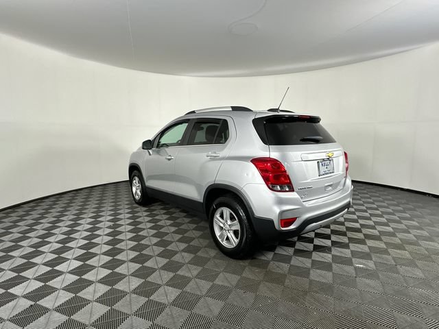 Used 2019 Chevrolet Trax LT w/ LT Convenience Package AWD/4WD image 9