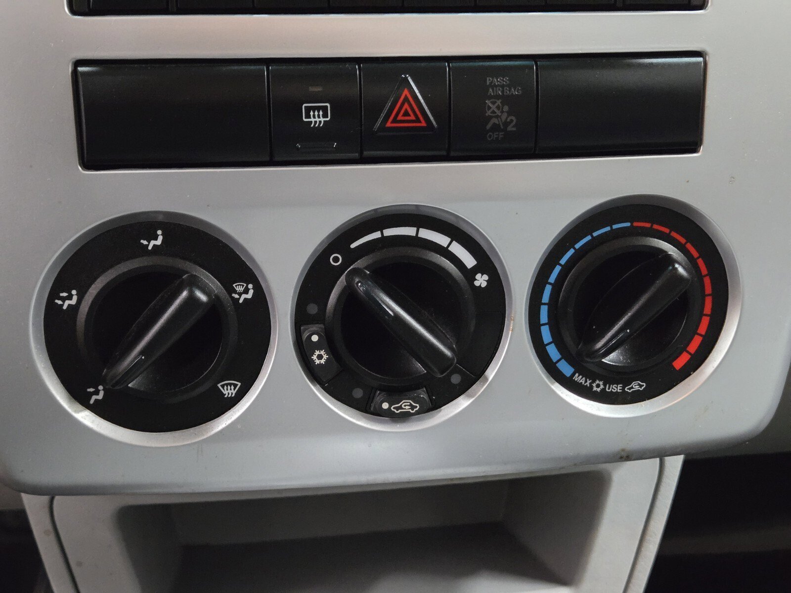 Used 2009 Chrysler PT Cruiser FWD image 17