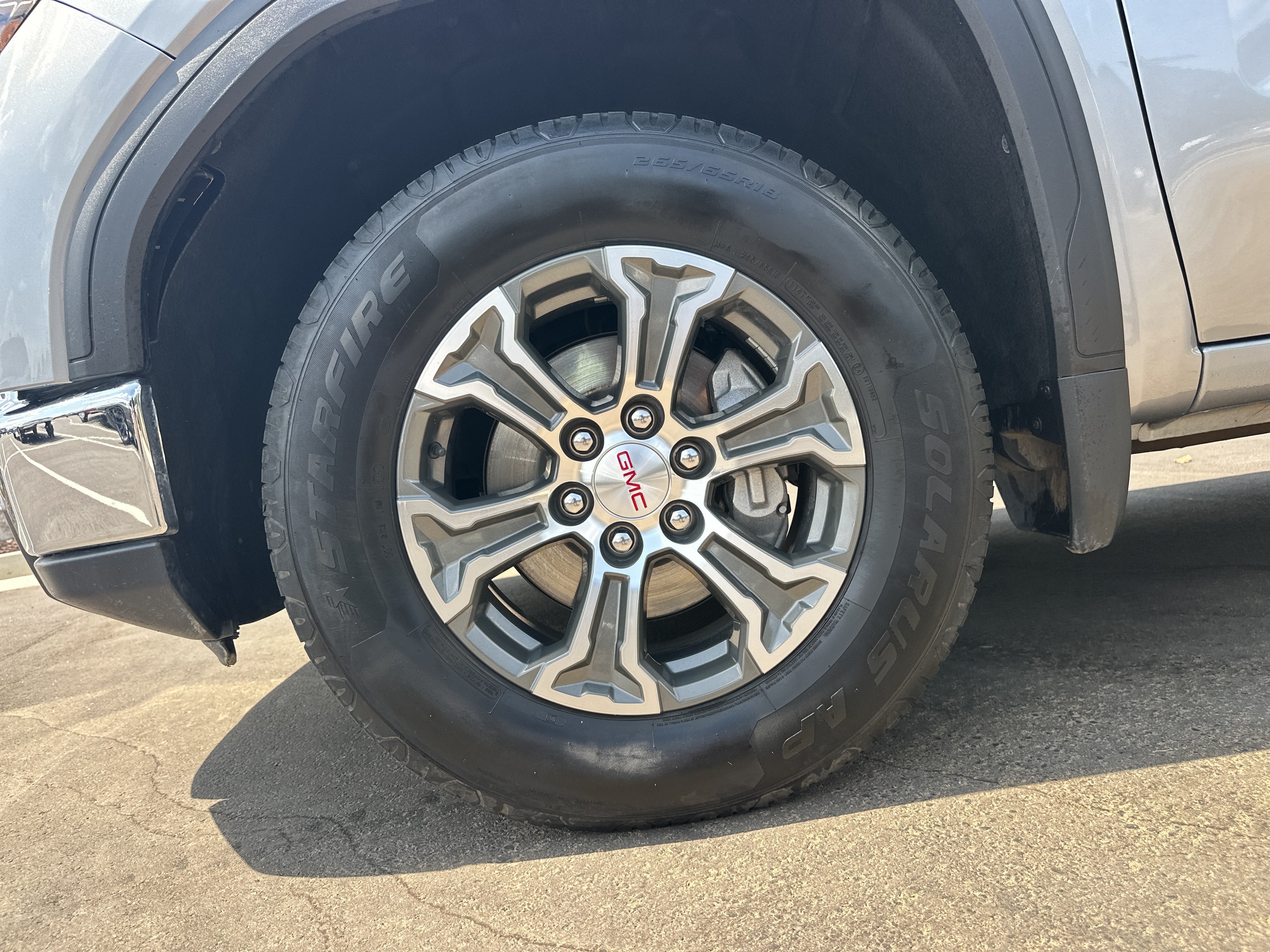 Used 2025 GMC Sierra 1500 SLT AWD/4WD image 12