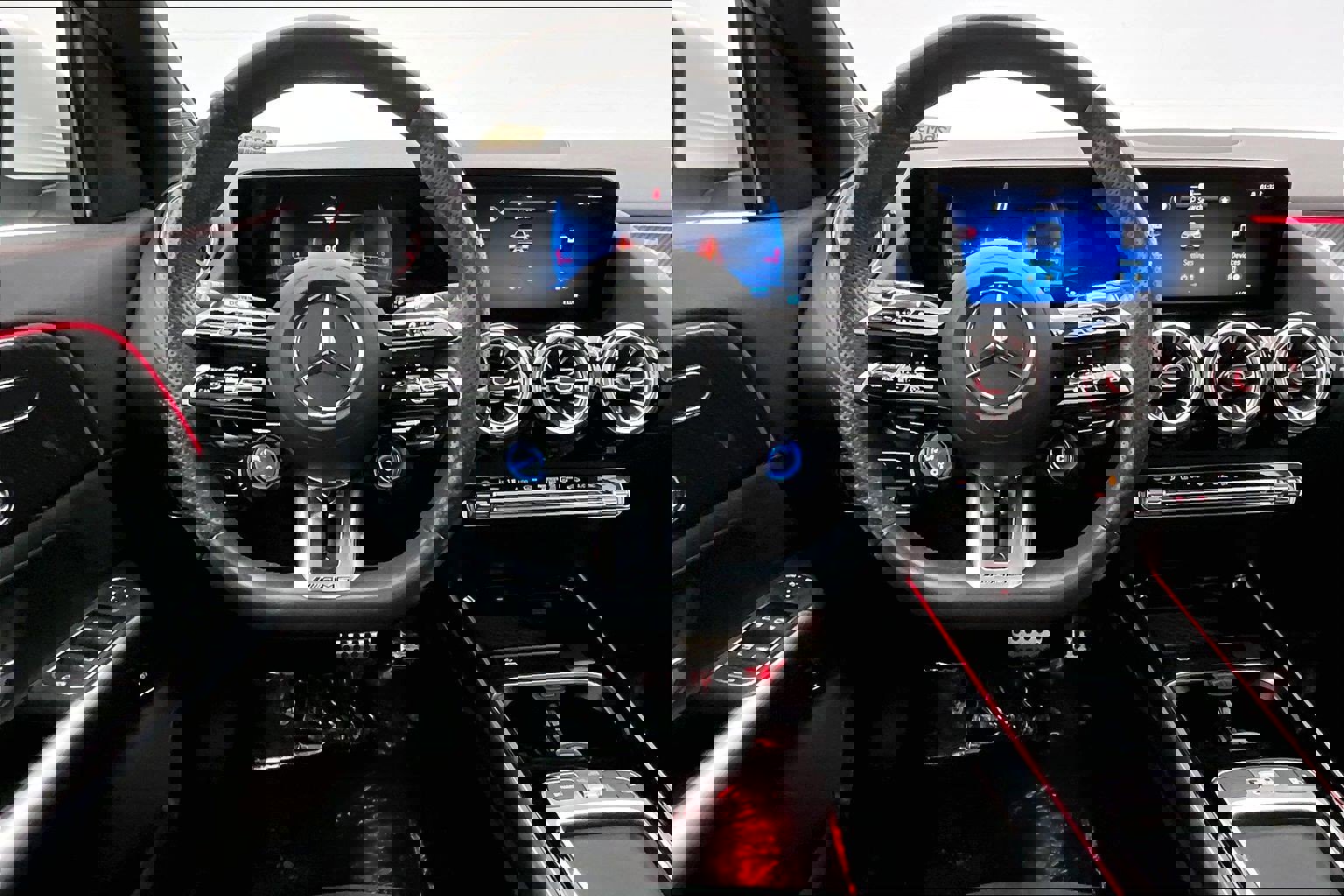 Certified 2024 Mercedes-Benz GLA 35 AMG 4MATIC image 4