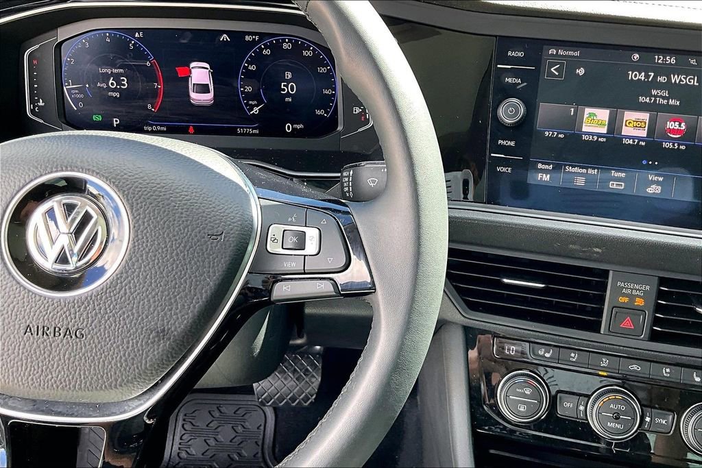 Certified 2020 Volkswagen Jetta SEL Premium image 25