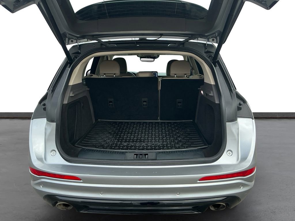 Certified 2024 Lincoln Corsair FWD w/ Equipment Group 101A image 24