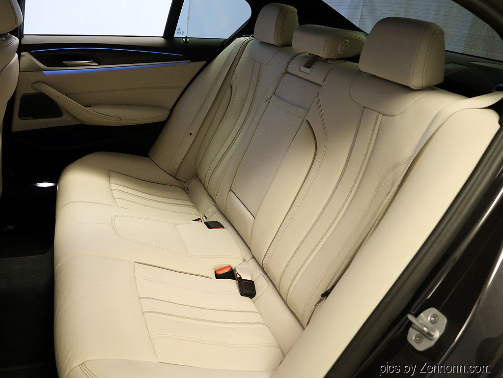 Certified 2023 BMW 530e 530e w/ M Sport Package image 13