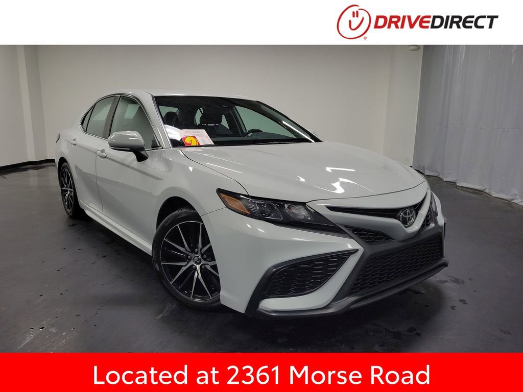 Used 2022 Toyota Camry SE