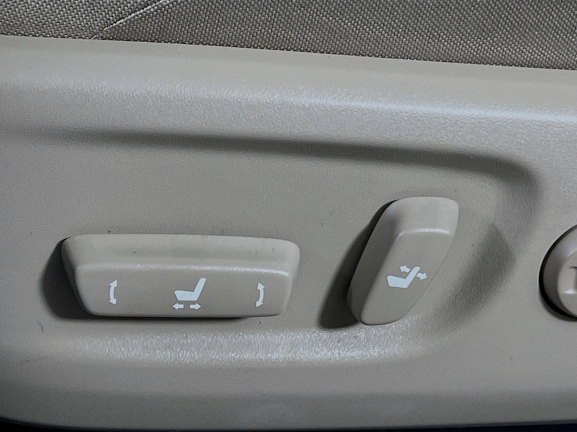 Used 2016 Toyota 4Runner SR5 image 16