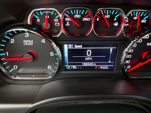 Used 2017 Chevrolet Suburban LT AWD/4WD image 19