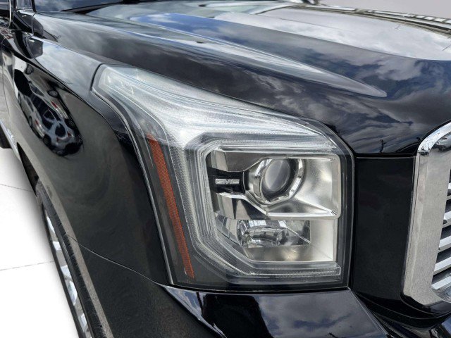 Used 2018 GMC Yukon XL Denali w/ Denali Ultimate Package AWD/4WD image 11
