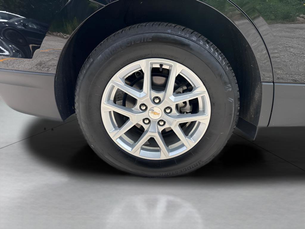 Used 2023 Chevrolet Equinox LS AWD/4WD image 15