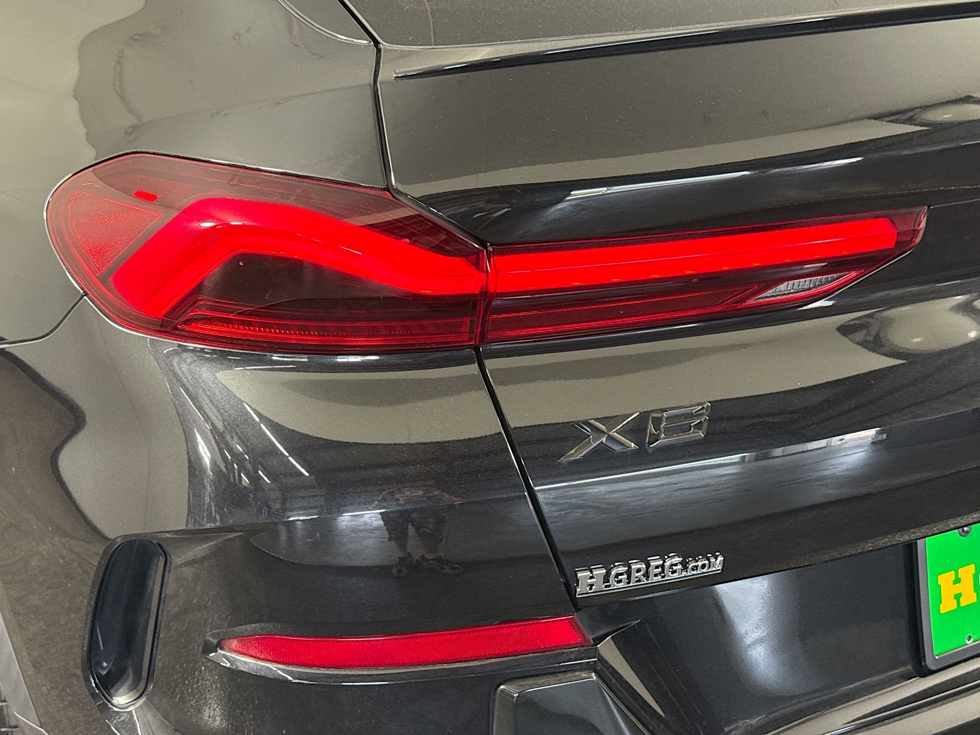 Used 2022 BMW X6 xDrive40i w/ Premium Package image 36