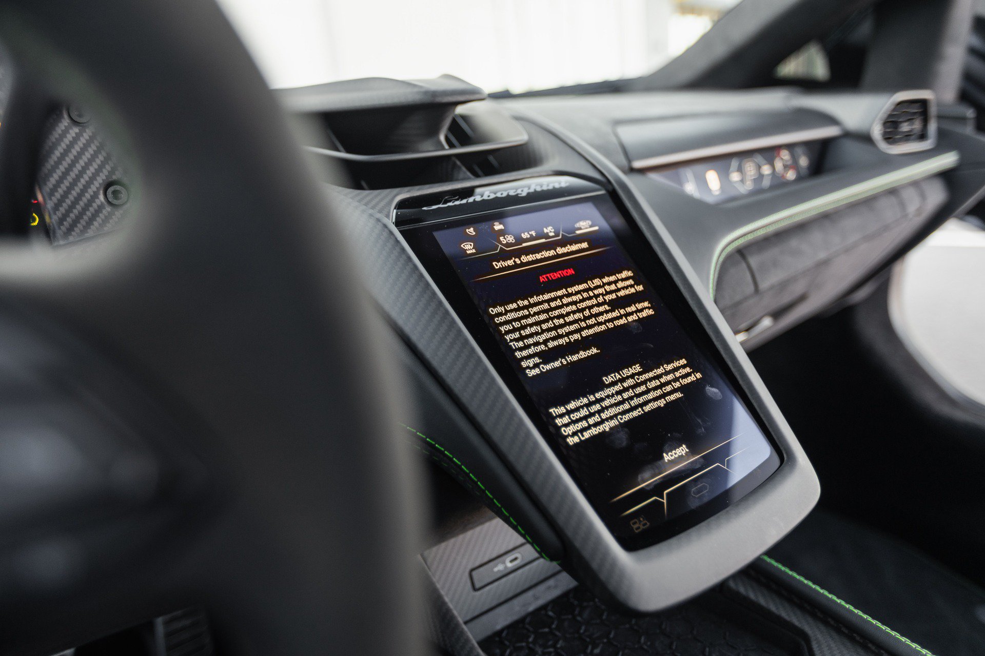 Used 2025 Lamborghini Revuelto AWD/4WD image 74