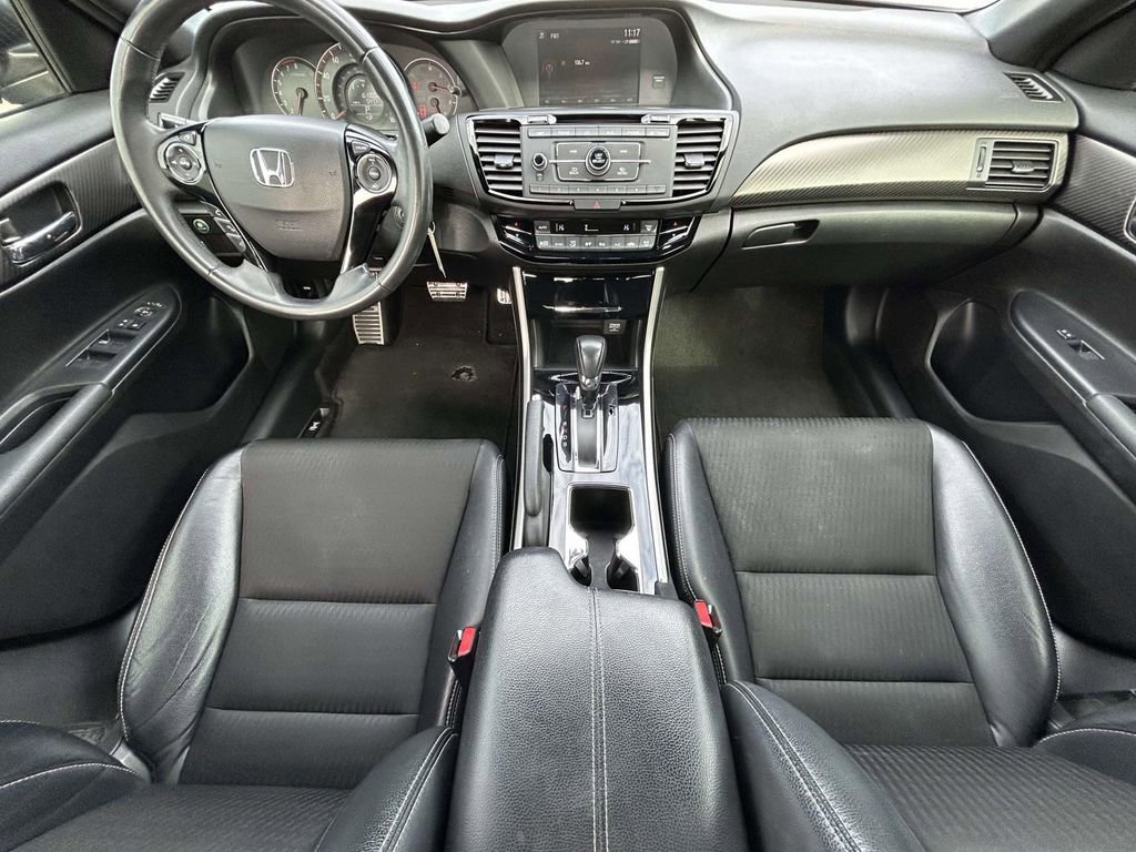 Used 2016 Honda Accord Sport image 12
