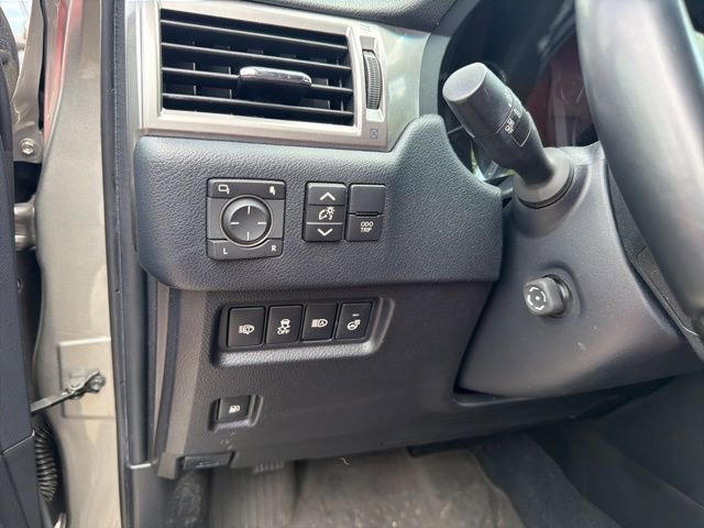 Used 2022 Lexus GX 460 Premium w/ Accessory Package AWD/4WD image 7