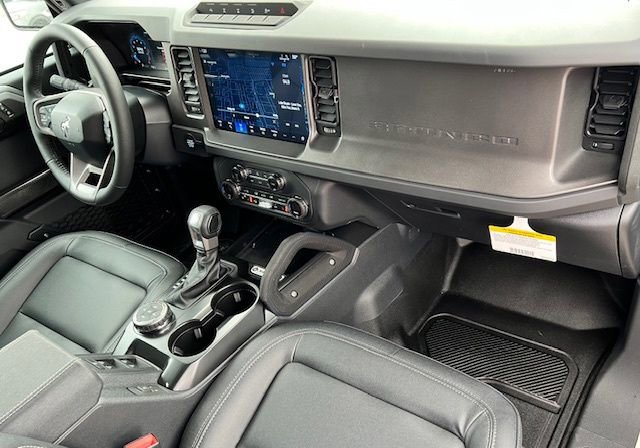 New 2025 Ford Bronco Badlands image 18