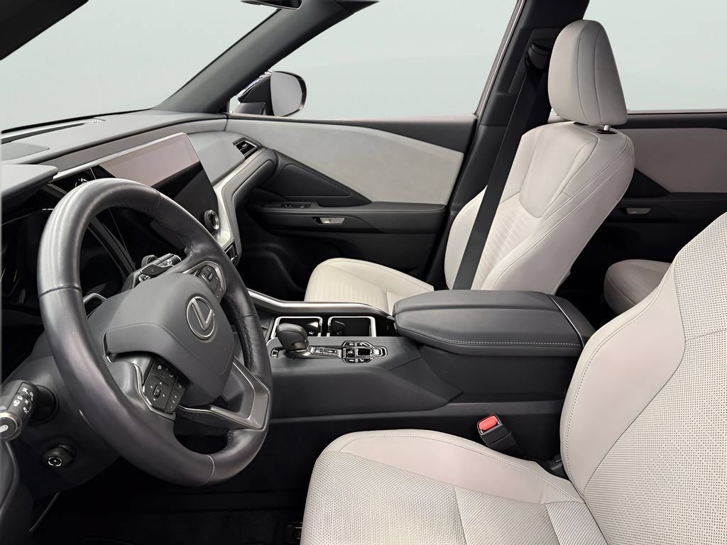Used 2025 Lexus TX 350 AWD w/ Technology Package image 5