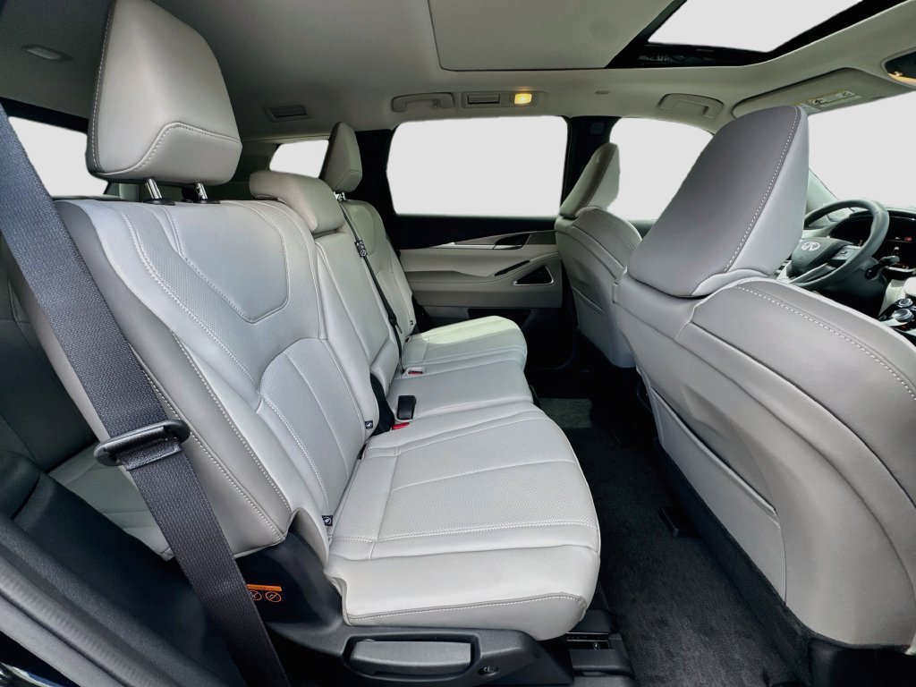 New 2027 INFINITI QX60 Luxe w/ Cargo Package FWD image 30