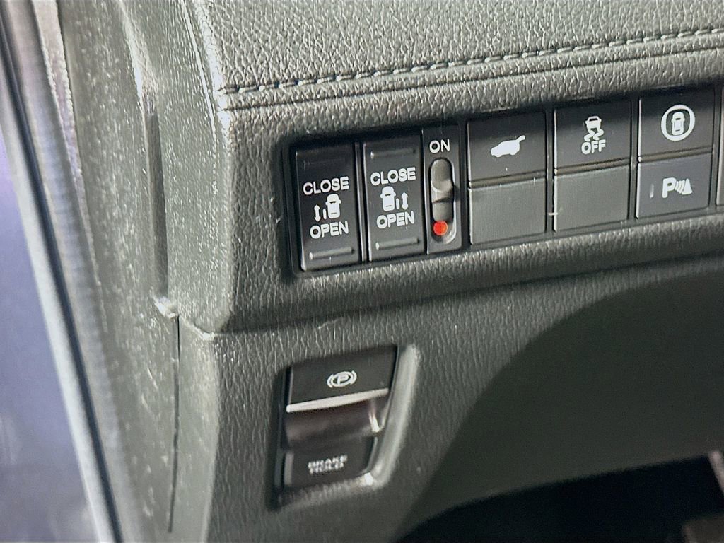 Used 2024 Honda Odyssey Touring image 10